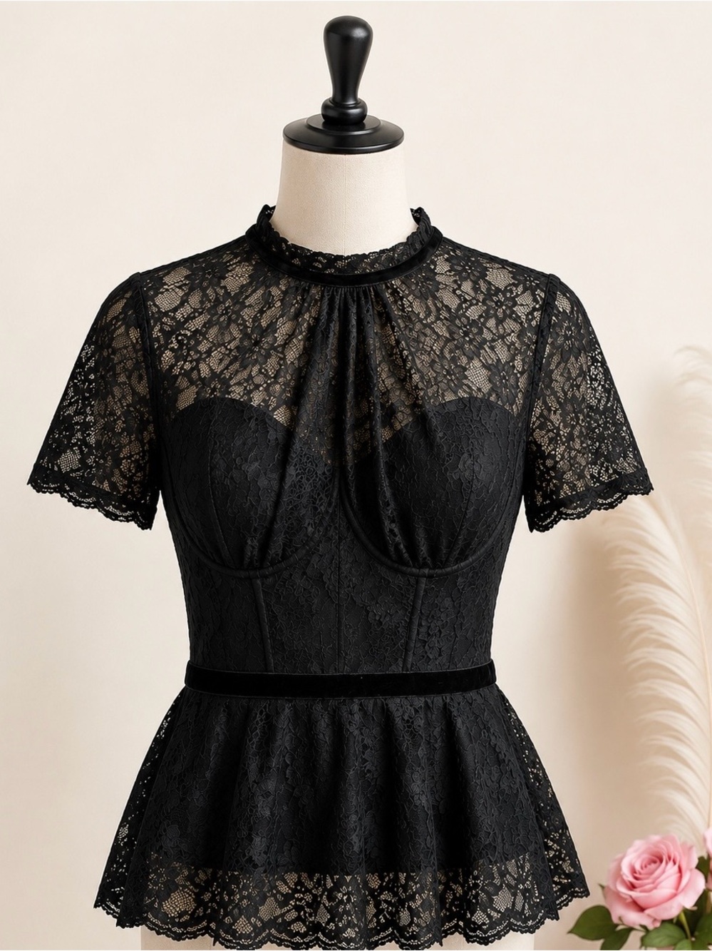 Super Posh 🖤Bustier Lace Peplum blouse
